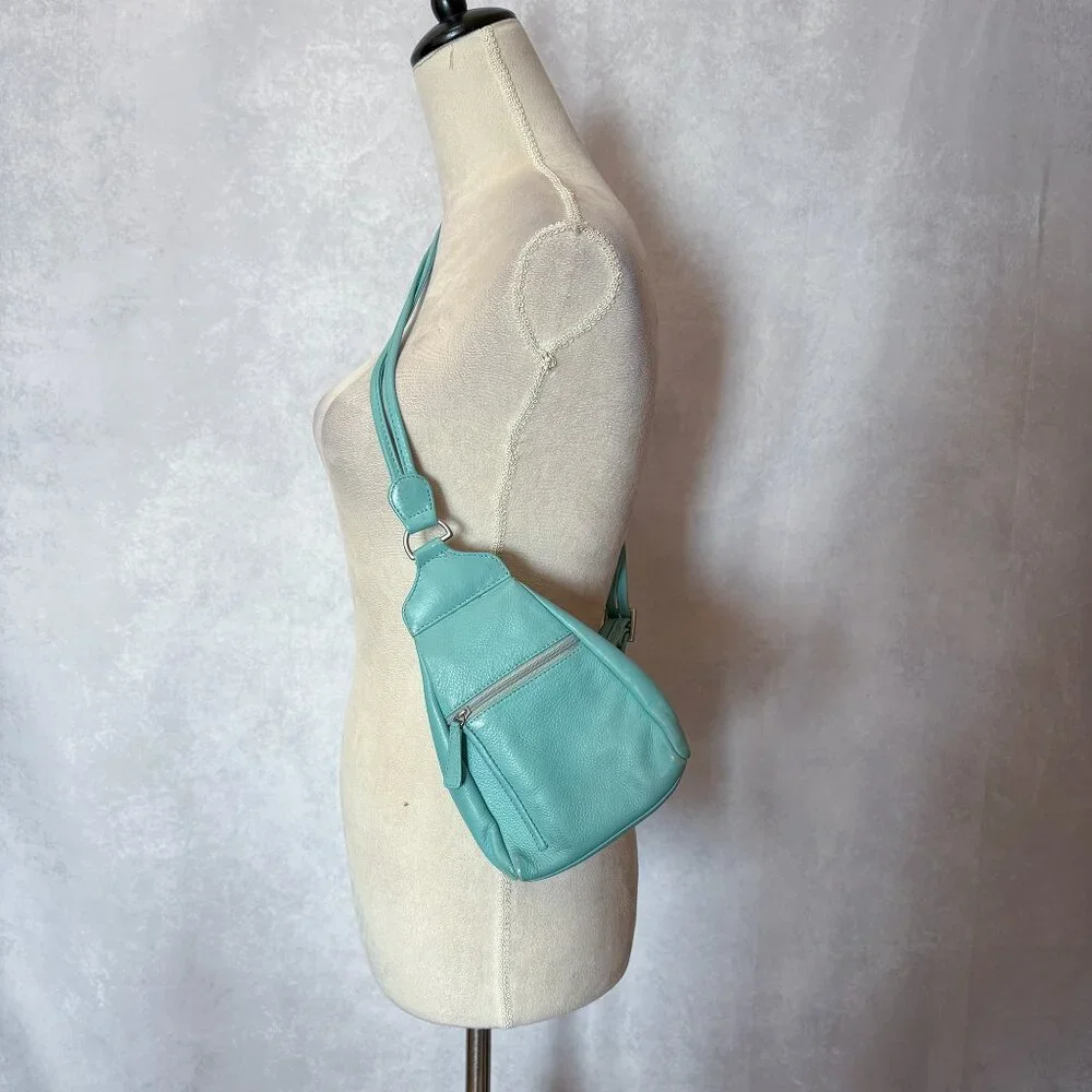ILI New York & Toronto Leather Mini Backpack Light Green Small